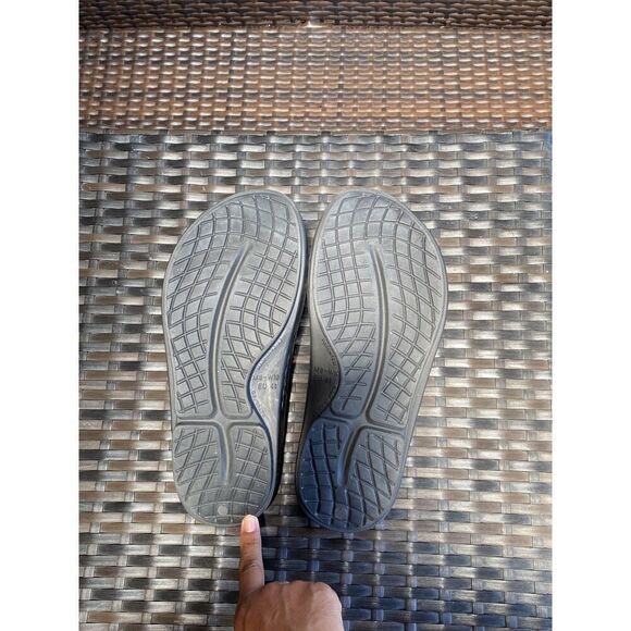 Oofos sandals women’s size 10 - Picture 4 of 6